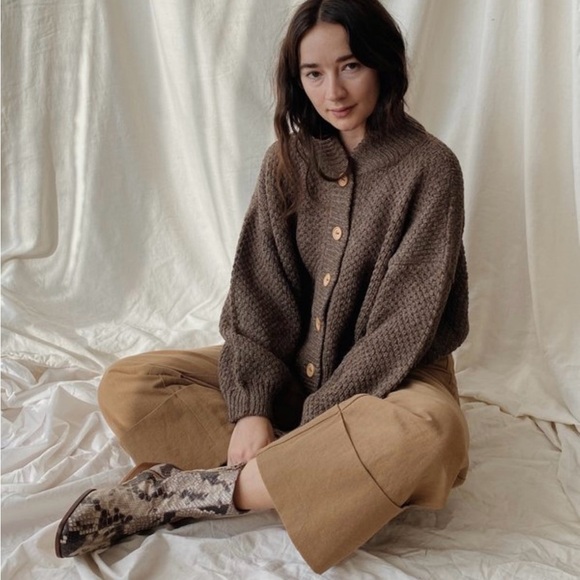 Wol Hide wool Alpaca Box Bomber Sweater in earth NEW - Picture 2 of 10